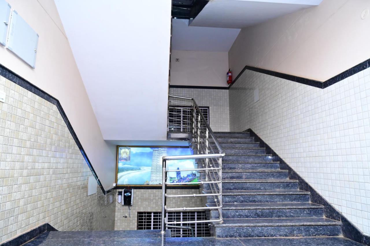 Jaya Paradise Māvalli Exterior photo