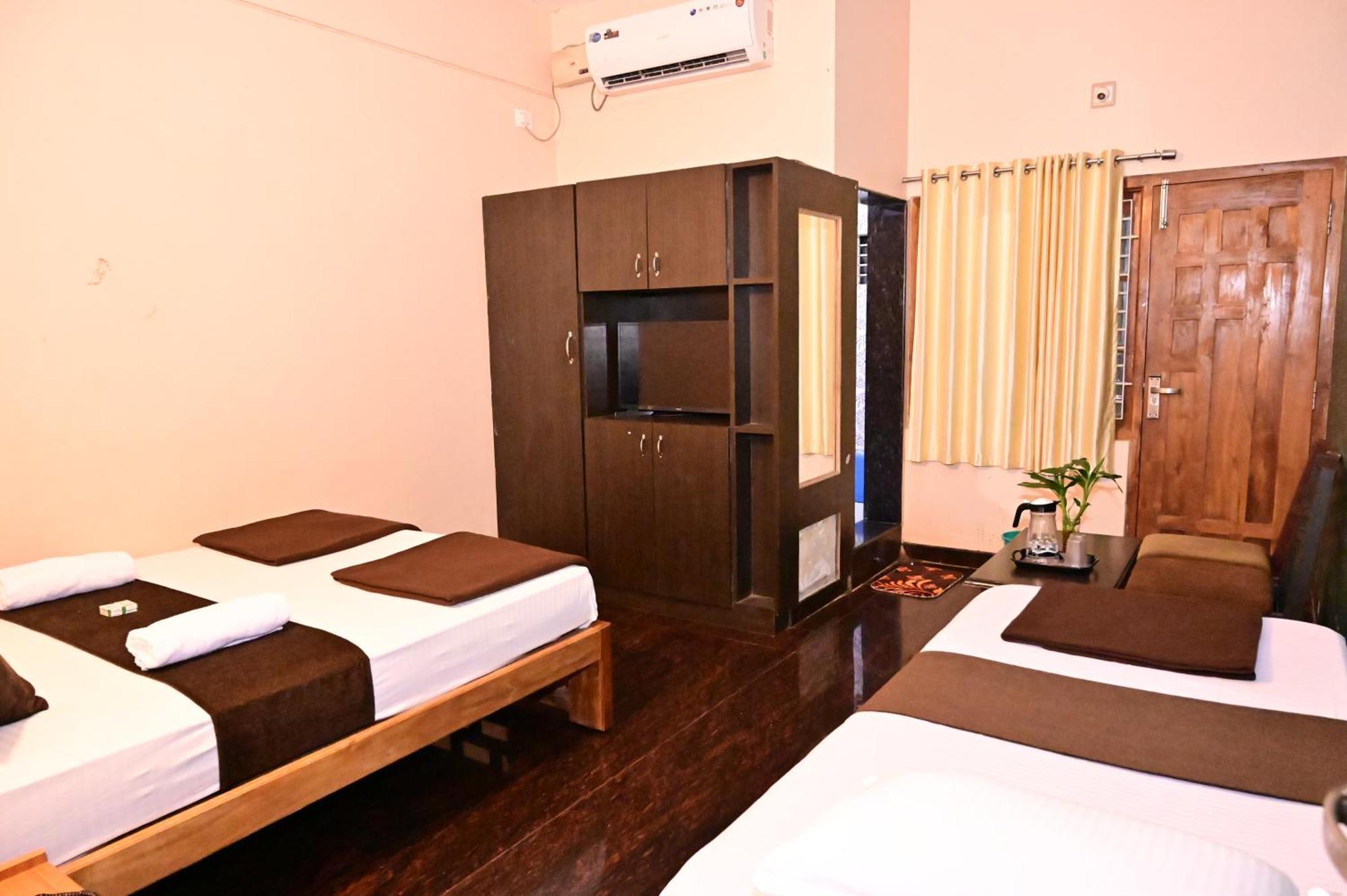 Jaya Paradise Māvalli Exterior photo