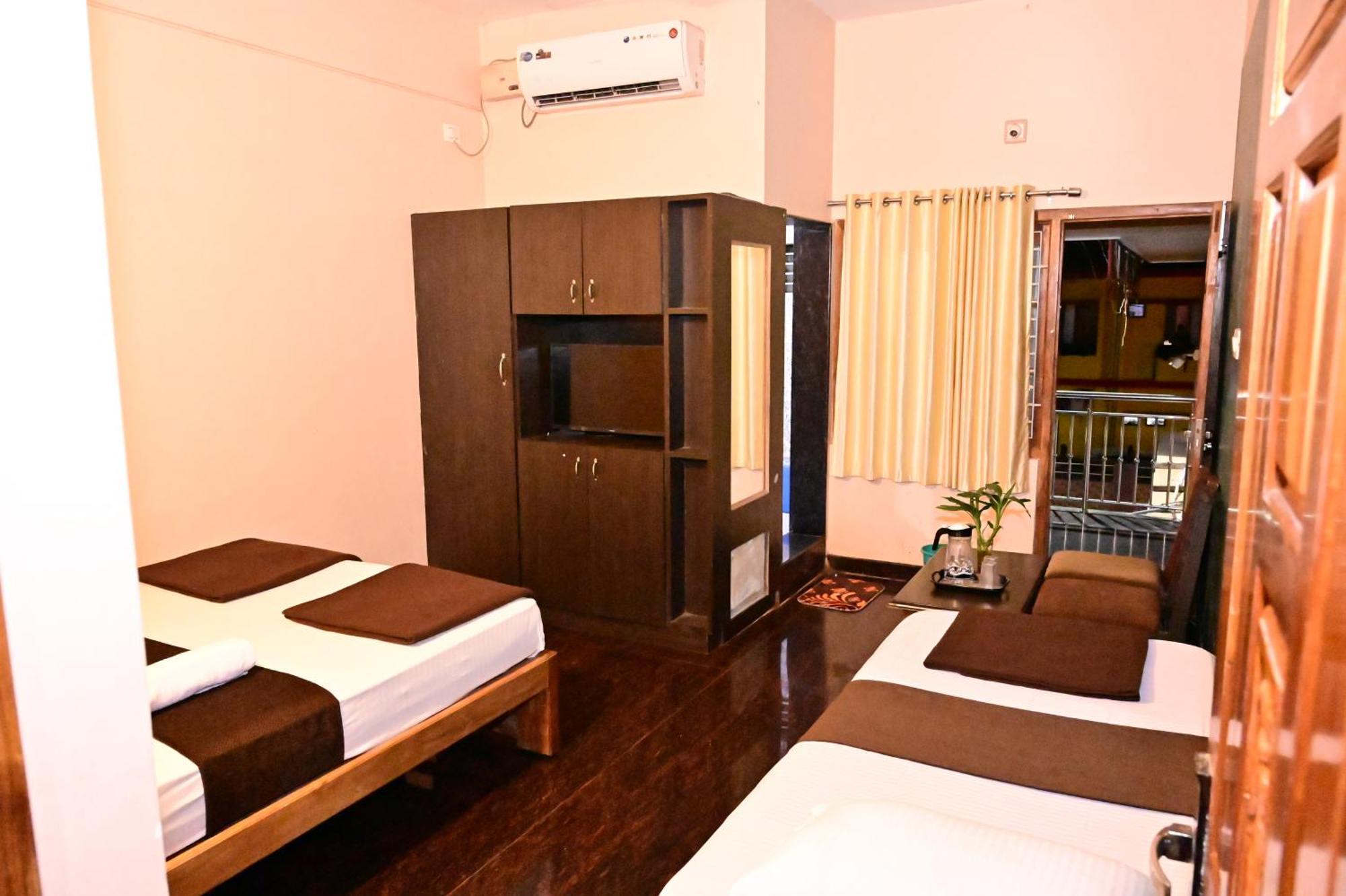 Jaya Paradise Māvalli Exterior photo